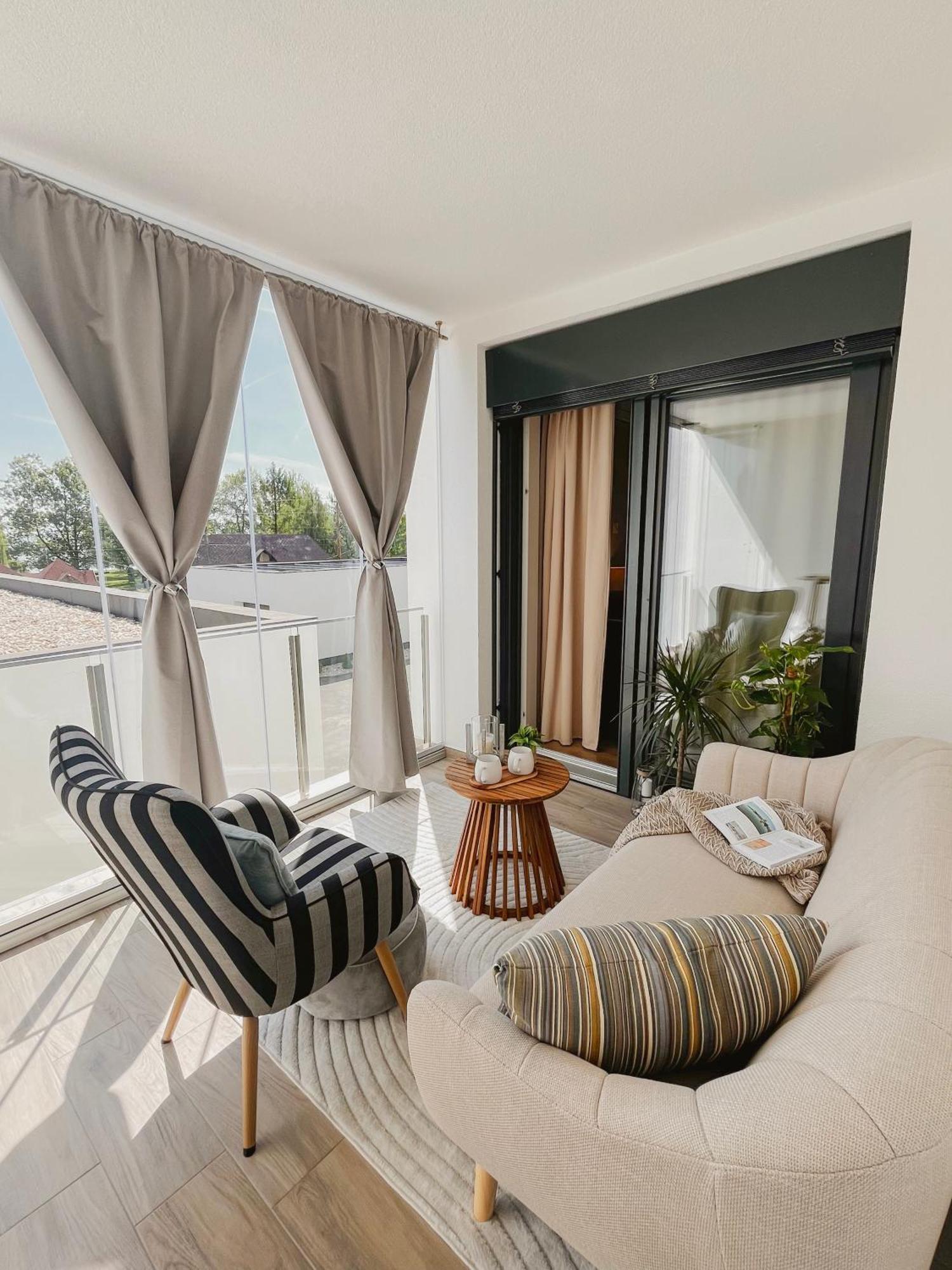 Napsugar Apartman Кестели Екстериор снимка